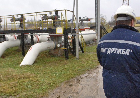 Несколько нефтяных компаний России подали заявки для поставки нефти в Беларусь