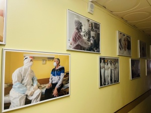 ТРЦ Galleria Minsk передал 6-й клинической больнице медоборудование для больных COVID-19