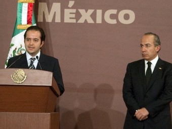 В Мексике нашли замену разбившемуся на вертолете главе МВД