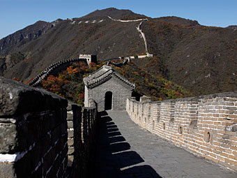 Великую китайскую стену официально удлинили вдвое