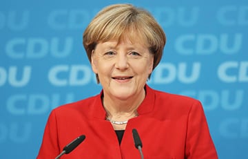 Меркель привилась вакциной Moderna после первой дозы Astrazeneca