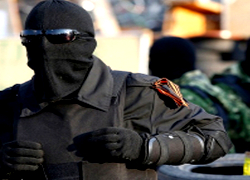 Террористы громят избиркомы на Луганщине