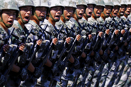 В Синьцзяне провели парад для устрашения сепаратистов