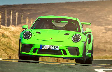 Porsche выплатит сотрудникам по €9700 за их усердие