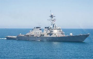 США направили в Черное море ракетный эсминец
