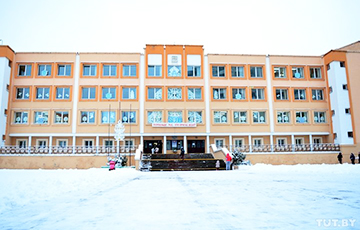 Бунт в гомельской школе: Родители добились увольнения директора