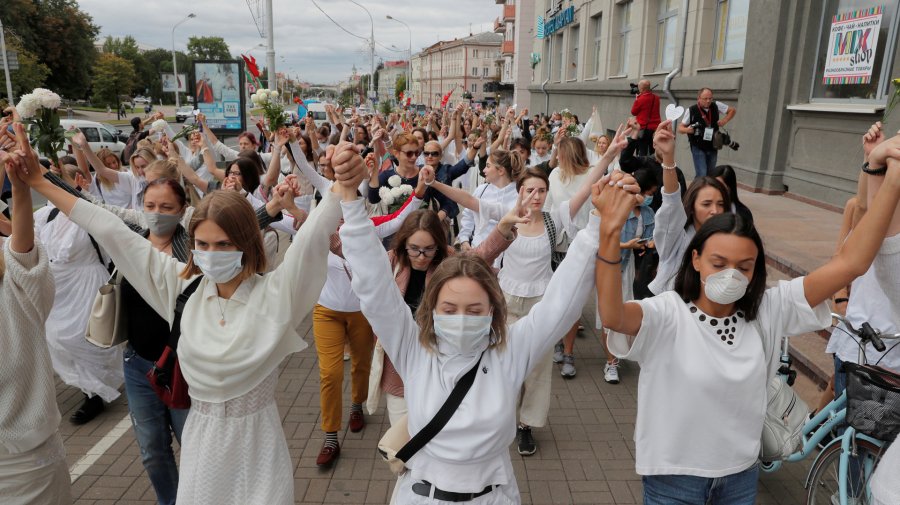 Беларусь впервые отмечает 8 марта с 141 политическим делом против женщин