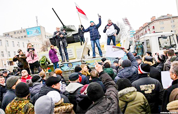 «Лукашенко, уходи!»: годовщина массовых протестов в Беларуси