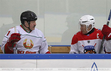 Лукашенко и Путин поиграли в хоккей в одной команде