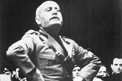 В Италии издали военный дневник Муссолини