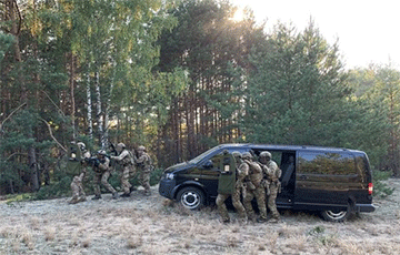 Бойцы СБУ провели учения возле границы с Беларусью