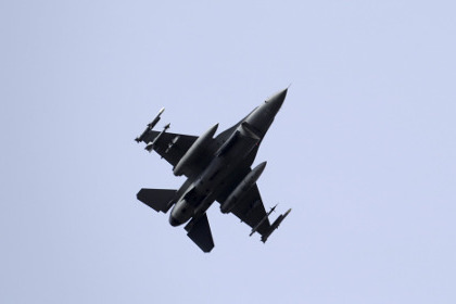 В Йемене обнаружили тело пилота сбитого истребителя F-16