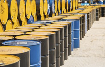 США планируют купить почти миллиард баррелей нефти в госрезерв