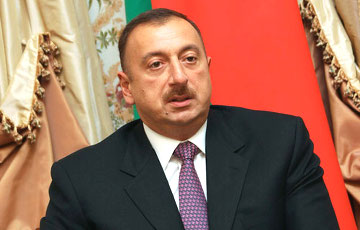 Алиев перенес президентские выборы в Азербайджане