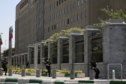 СМИ сообщили о еще одном взрыве в мавзолее Хомейни в Тегеране