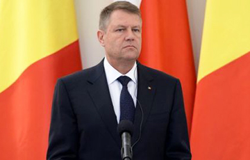 Президент Румынии объявил темы референдума