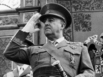 Генерала Франко лишат звания почетного мэра Валенсии