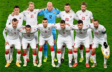 Сборная Беларуси опустилась на 90-е место в рейтинге ФИФА