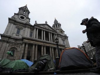 Начат снос палаточного лагеря у собора святого Павла в Лондоне