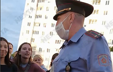 Начальник милиции в Боровлянах - протестующим: Вас никто трогать не будет. Мне здесь с вами жить