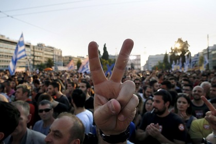 Социологи предупредили о непредсказуемости исхода референдума в Греции