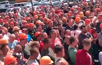 Видеофакт: Народное голосование бастующих работников «Гродножилстроя»
