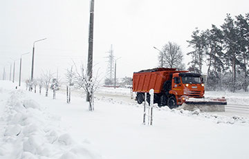 В Беларуси из-за погоды сложная ситуация на загородных трассах