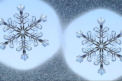 Физик впервые создал одинаковые снежинки