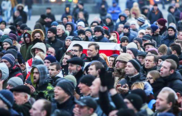 Что общего у протестов в Ереване и Минске: сильные фото