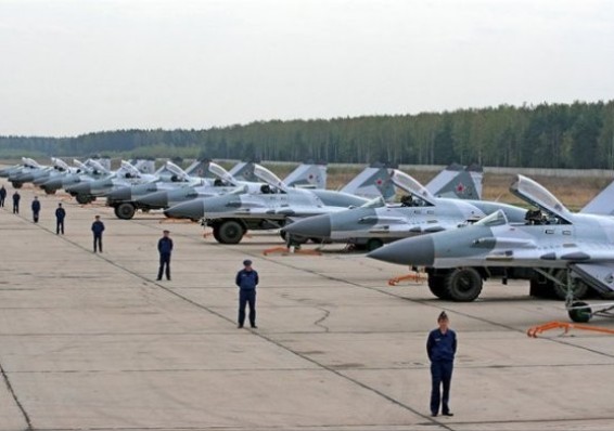 Путин распорядился построить в Беларуси российскую авиабазу