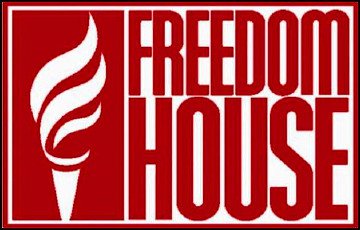 Freedom House: Жесты Лукашенко в сторону Запада могут объясняться его слабостью