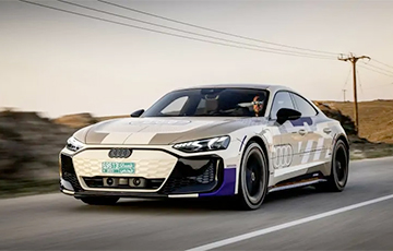 Новый мощный электрокар Audi на базе Porsche показали на первых официальных фото