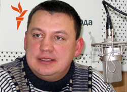 Александру Макаеву дали 15 суток за молитву
