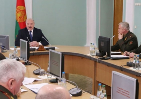 Лукашенко поручил проверить войска территориальной обороны