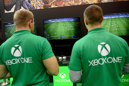 Microsoft снизила цену на консоль Xbox One в США