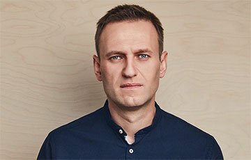 Навальный позвонил одному из своих отравителей
