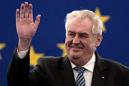 Президент Чехии предложил отменить визы для россиян