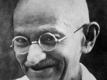 Индийский штат запретил книгу о бисексуале Ганди