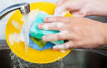 Ученые: Мытье посуды может привести к неожиданным последствиям