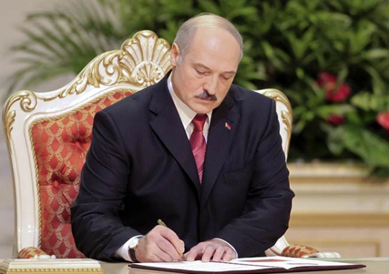 Лукашенко лично утвердит минимальный набор нормативов для бизнеса