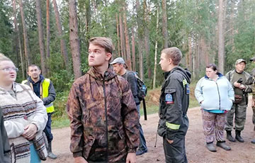 Трое друзей-подростков из Нового двора потерялись в том же лесу, что и Максим Мархалюк в 2017 году