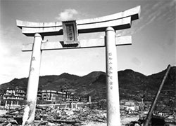 Цинизм: капсулу на месте АЭС заложили в годовщину бомбардировки Нагасаки