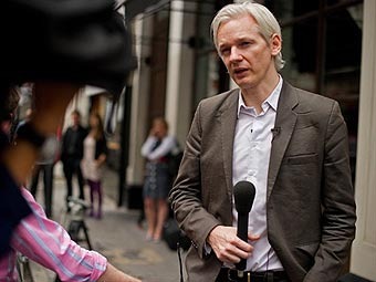 Британская полиция предложила основателю WikiLeaks встретиться для беседы