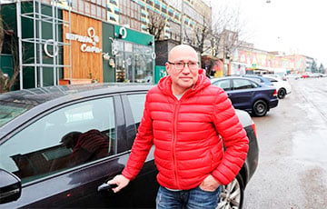 Топ-менеджер некогда самой успешной частной страховой компании страны работает таксистом в Минске