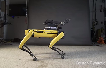 Видеофакт: Робот танцует, как Майкл Джексон