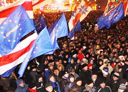 Посольство России: На улицы вышли десятки тысяч недовольных белорусов