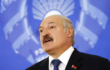 Лукашенко: Учитель с учеником сидит нога за ногу и курит