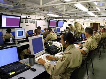 Американские военные отправят виртуалов в Facebook и Twitter