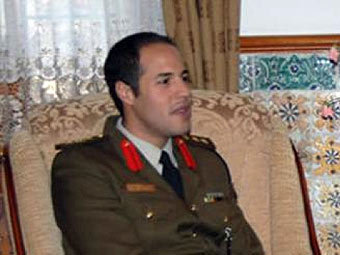 Ливийское ТВ показало  "убитого" сына Каддафи