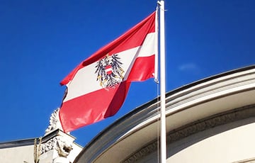 Канцлер Австрии стал подозреваемым в антикоррупционном расследовании